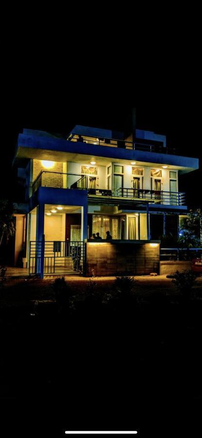Ferienwohnung Mizzle Exotica Lonavla Exterior foto